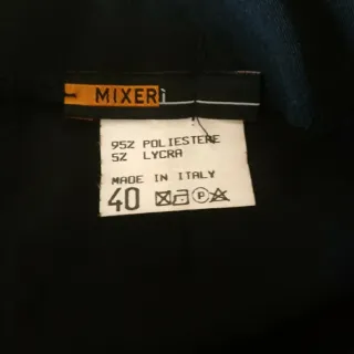 Gonna nera con spacco