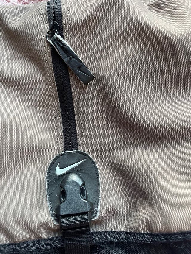 Nike Cordura 2000s Beige/Negro Bolso Mensajero Lap