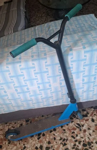 Patinete Scooter Homcom Azul y Negro