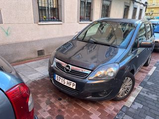 Opel Zafira 2011