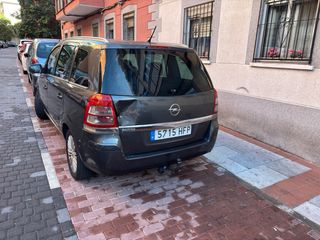 Opel Zafira 2011