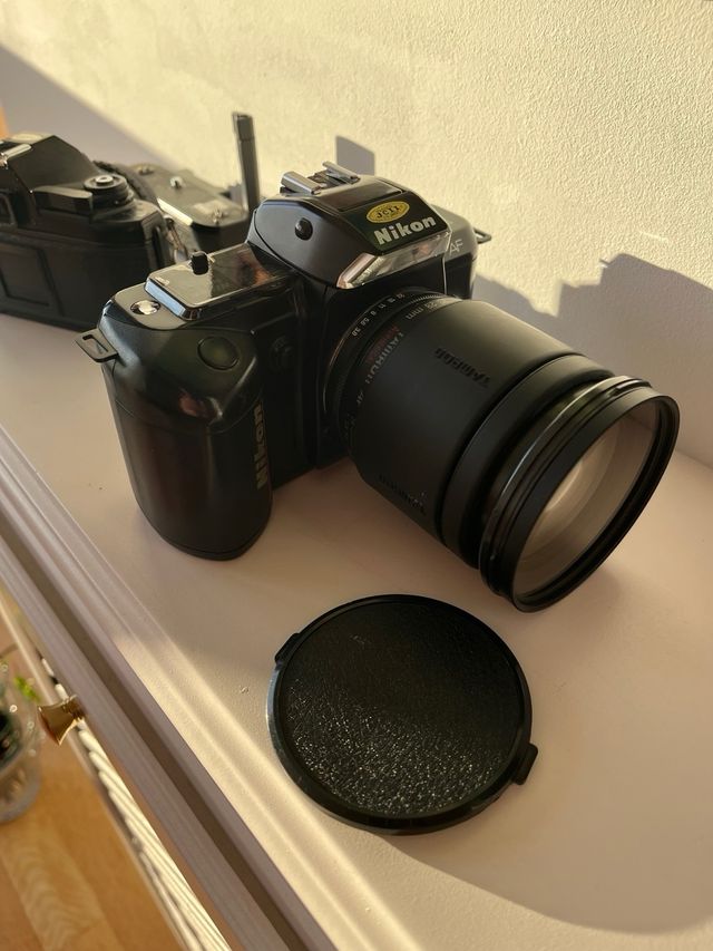 Cámara Nikon F-401 AF Analógica Negra