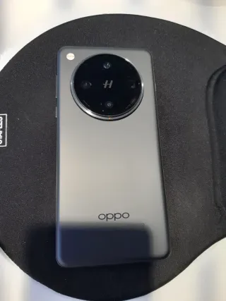 OPPO Find X8 Pro quasi nuovo di zecca