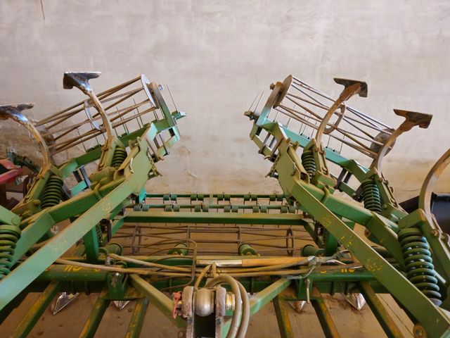 Cultivador agrícola.