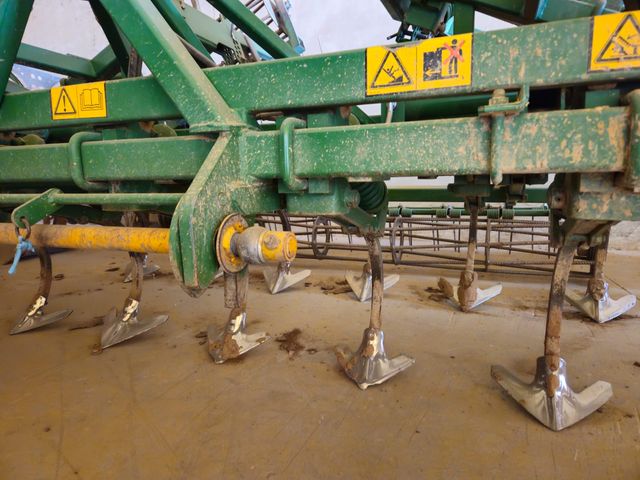 Cultivador agrícola.