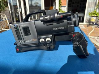 Videocámara Sony CCD-V200E Video 8 PRO