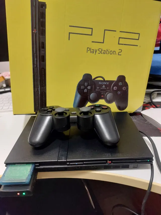 PS2 con GTA (Grand Theft Auto)