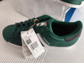 Adidas Superstar Talla 42 2/3 Verde