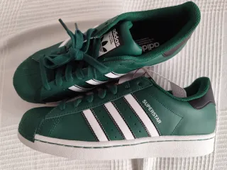 Adidas Superstar Talla 42 2/3 Verde