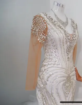 Vestido de Novia Pedrería + velo de regalo