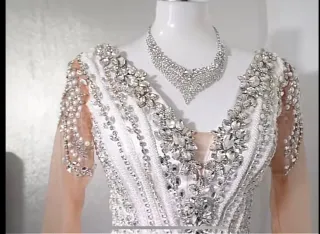 Vestido de Novia Pedrería + velo de regalo