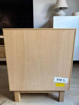 Comodino in legno e rattan