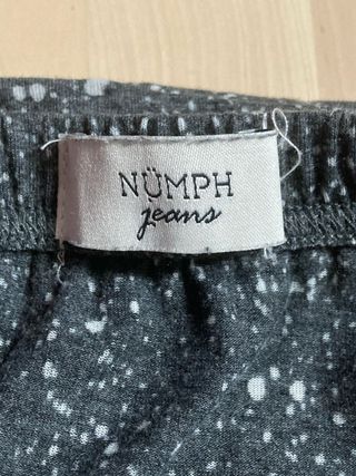 Falda midi Nümph gris moteada