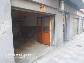 Local/trastero individual.