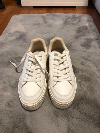 Zapatillas Bershka Talla 38 Blancas
