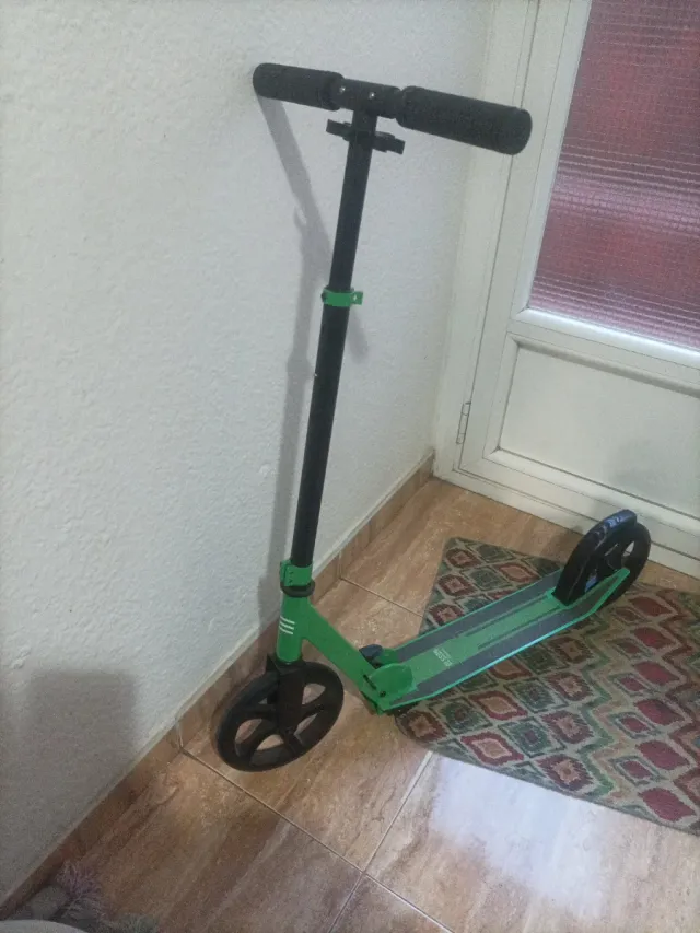 Patinete verde