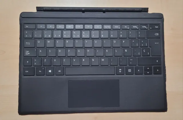 Microsoft Surface Pro Signature Cover Keyboard