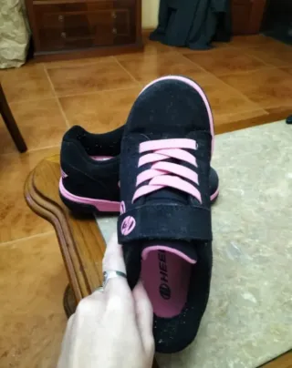 Tenis con ruedas Heelys para niña Talla 34