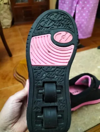 Tenis con ruedas Heelys para niña Talla 34