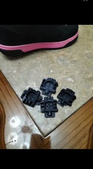 Tenis con ruedas Heelys para niña Talla 34