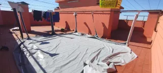 Carpa de camping con cerramiento y cortinas