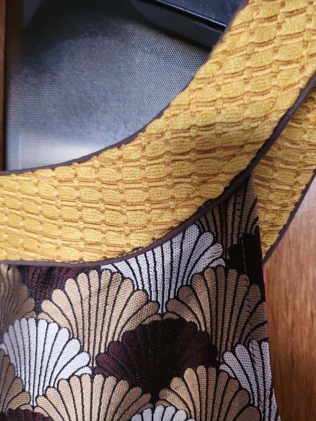 Vestido estampado geométrico con cuello