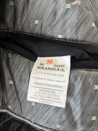 Parka impermeable negra