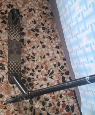 Patinete scooter Land Surfer negro