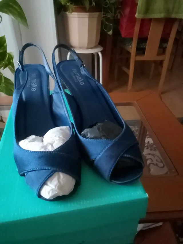 Zapatos de raso azul