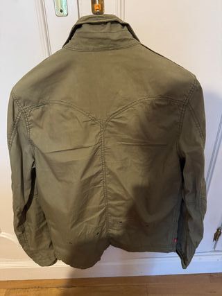 cazadora verde Levi’s talla m