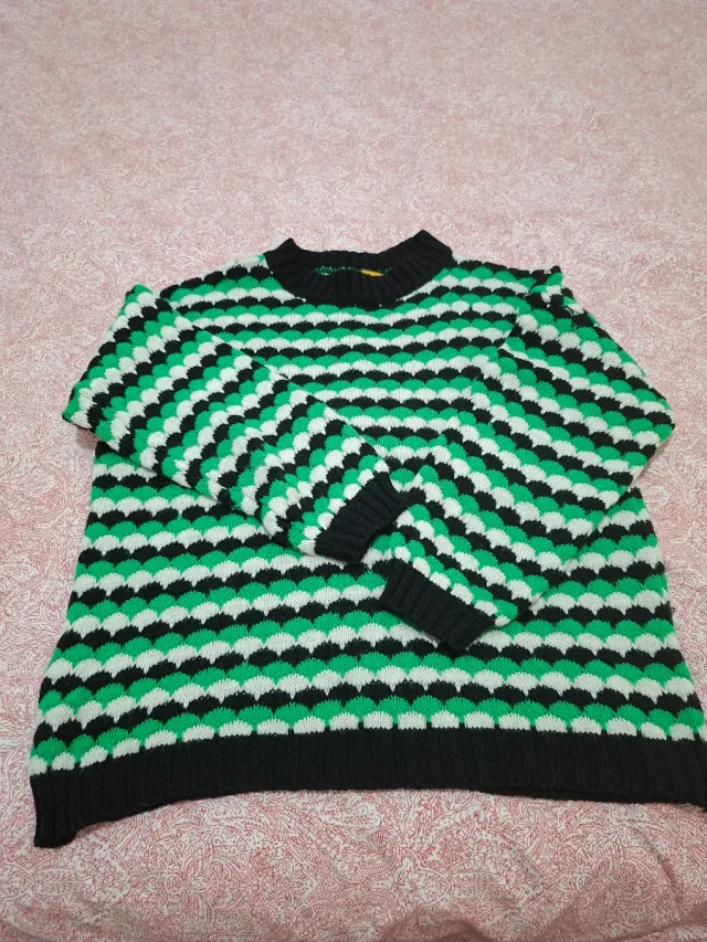 Jersey juvenil verde, negro y blanco