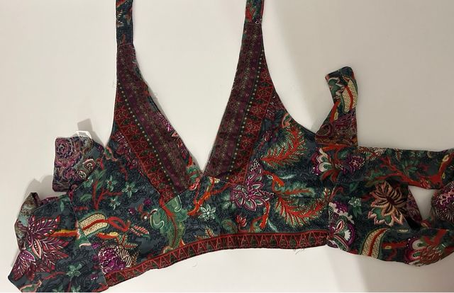 Top halter seda nudos cuello estampado reversible