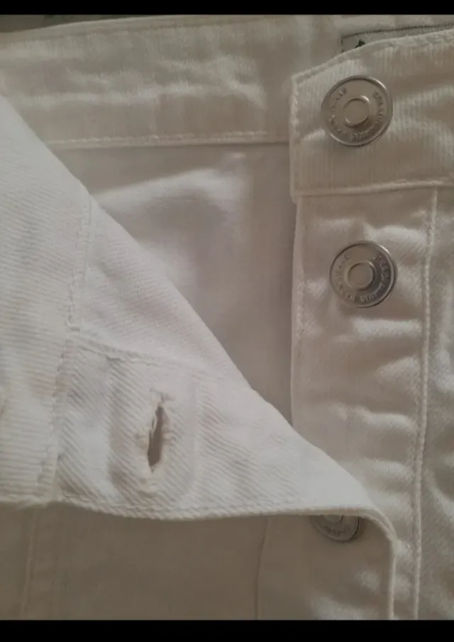 Falda vaquera blanca Stradivarius