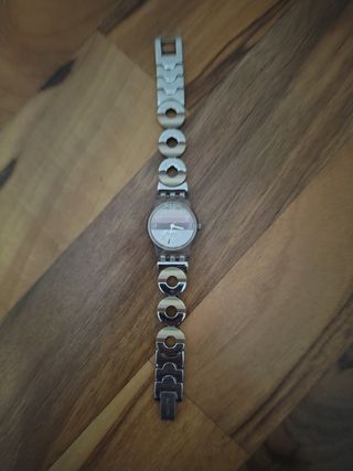 Reloj Swatch Swiss Pulsera Metálica Multicolor