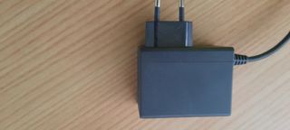 Cargador de color negro nintendo switch original