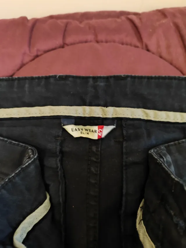 Pantalón chino azul marino Talla 42