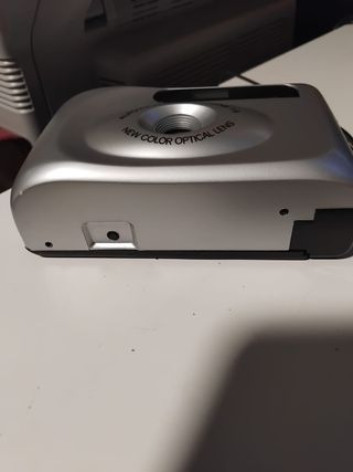 Cámara 35mm Focus Free