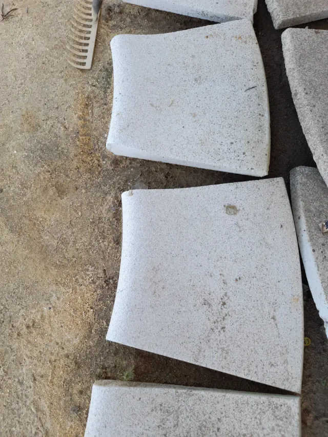 Pietra da piscina beige e grigia prezzo x und