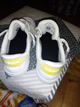 Scarpe donna Adidas bianche e oro