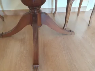 Mesa comedor redonda extensible madera