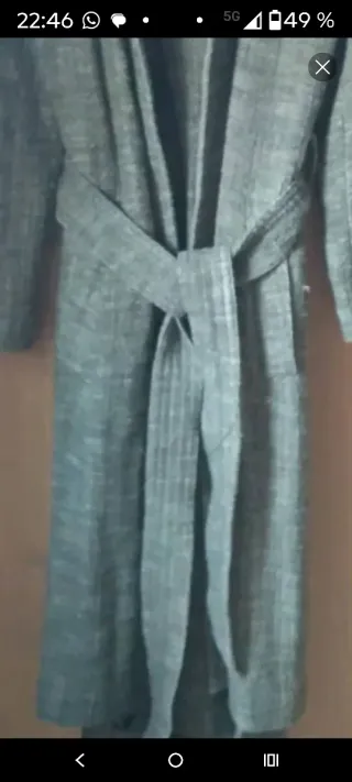 Gabardina Zara Verde , larga, gordita, da más tall