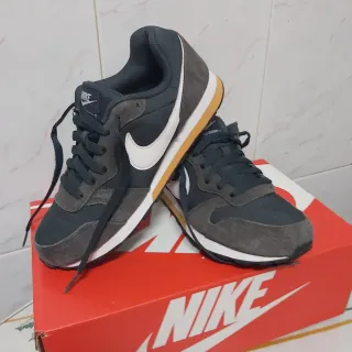 Zapatillas Nike MD Runner 2 T37.5