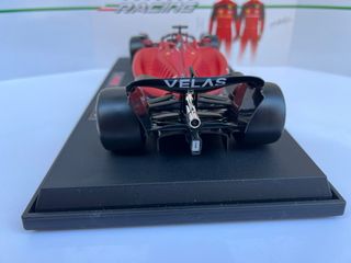 Ferrari F1-75 Leclerc 2022 1:18 Bburago Burago