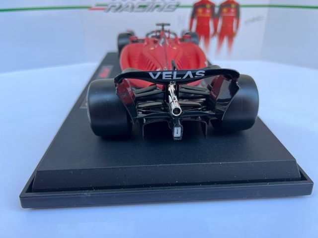 Ferrari F1-75 Leclerc 2022 1:18 Bburago Burago