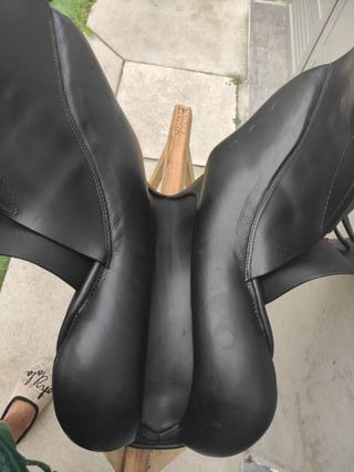 Silla de salto Stubben 15 negra