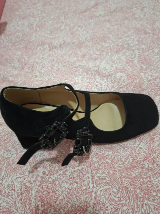 Zapatos de lujo con pedreria