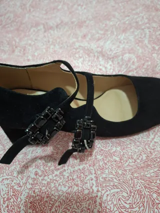 Zapatos de lujo con pedreria