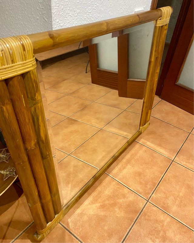 Precioso espejo de bambú