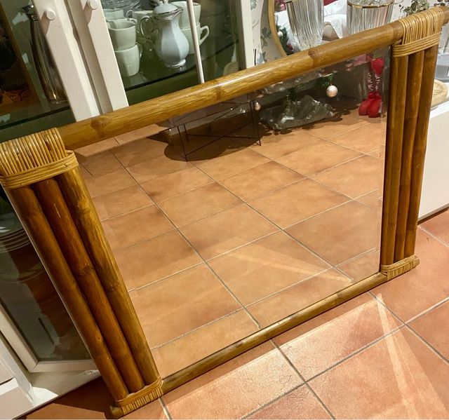 Precioso espejo de bambú