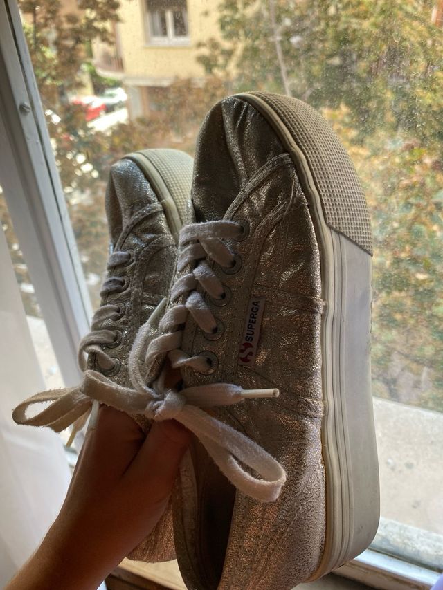 Zapatillas Superga doradas/plateadas